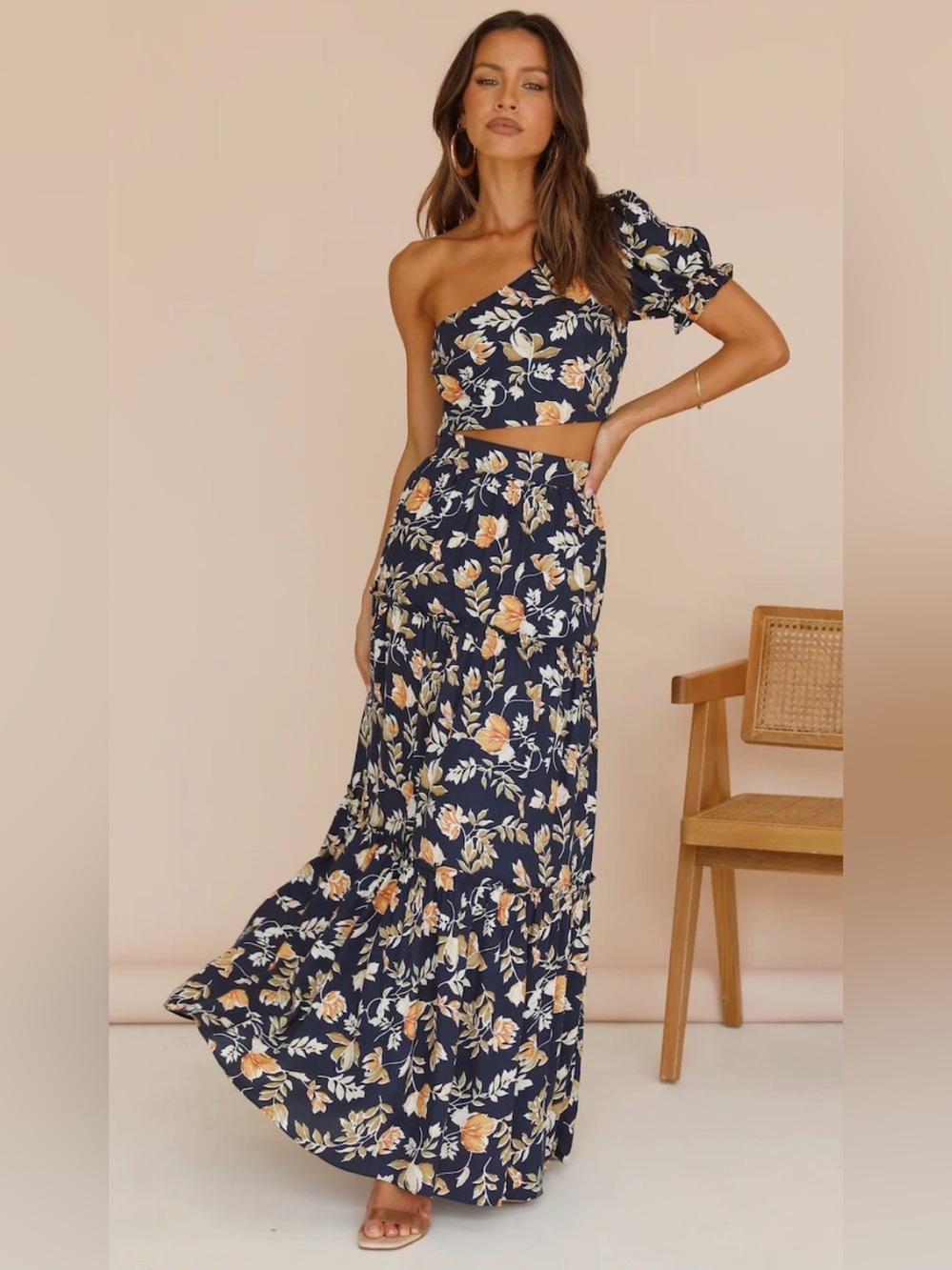 Seven Wonders Elena Maxi Skirt in Navy Floral, Size US 6 (Medium)